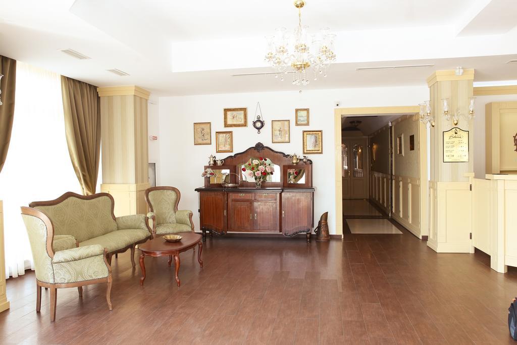 Hotel Bohemia Bacău Eksteriør billede